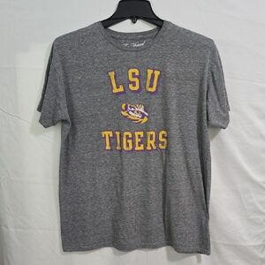 The Victory LSU Tigers XL Gray Graphic Crewneck Tee Distressed
